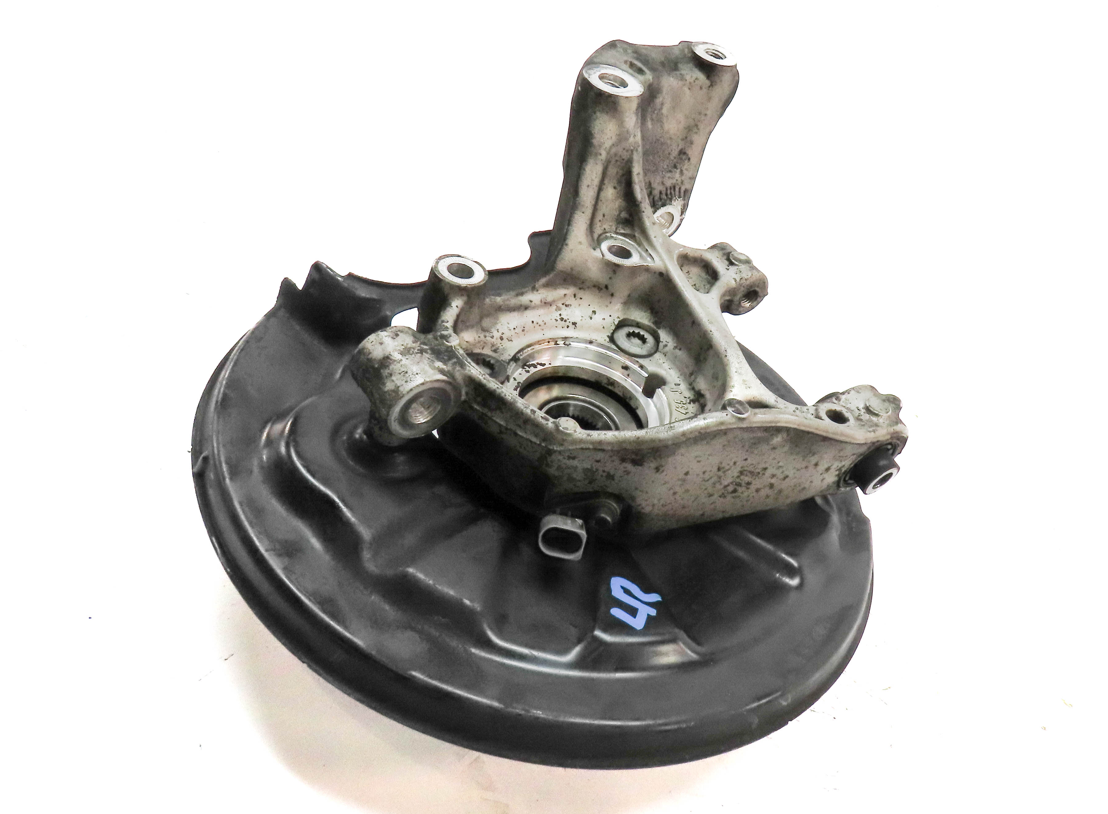 15-19 VW GOLF / AUDI A3 S3 RS3 (8V) AWD LEFT REAR SPINDLE KNUCKLE WHEEL HUB — exact item pictured